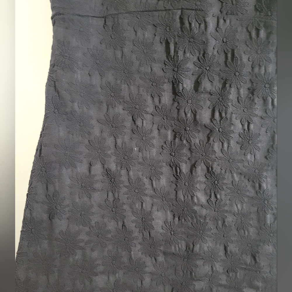 BEBE stretchy Embrodered Daisies Bodycon Mini Dress S - Picture 4 of 7